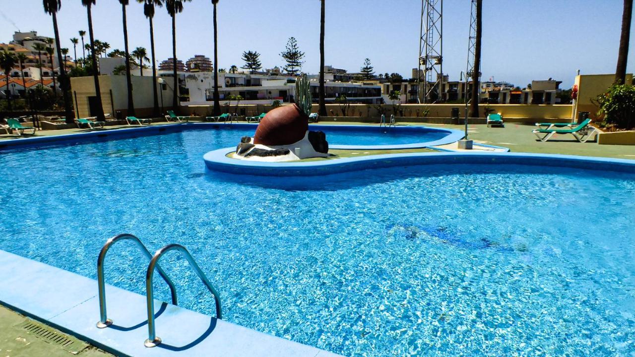 ארונה Harmony Apartments מראה חיצוני תמונה